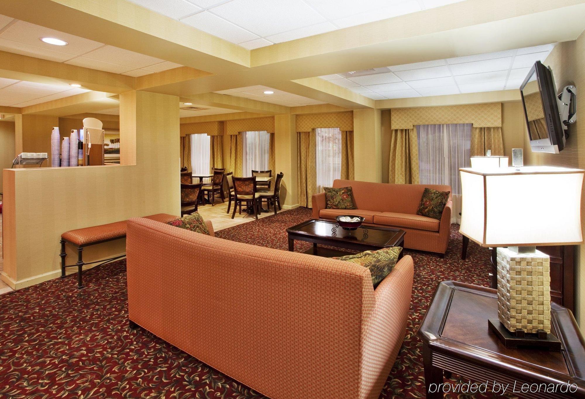 Spark By Hilton Calhoun Interior foto